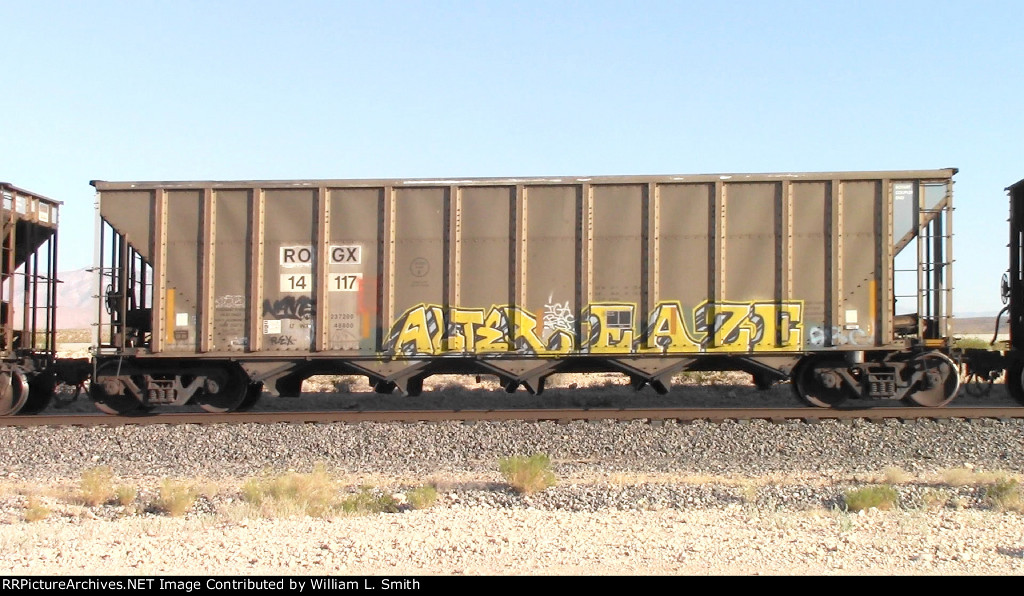 WB Unit Loaded Hooper Frt at Erie NV W-MdTrnSlv-Pshrs -91